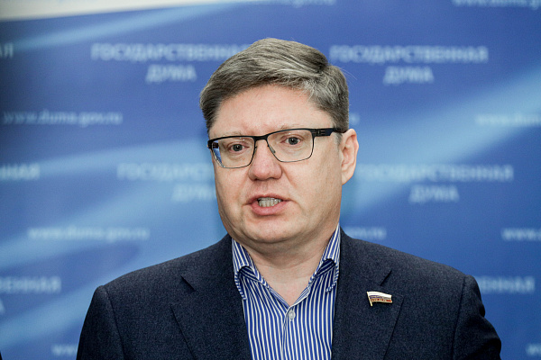 Андрей Исаев: В новом бюджете расходы на народную программу «Единой России» в следующем году увеличиваются более чем на 182,5 млрд рублей по сравнению с 2025 годом